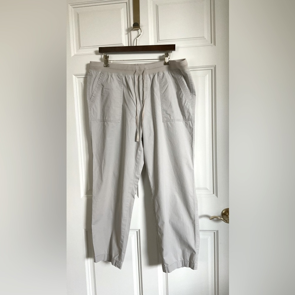 Talbots women’s size 16 poplin cotton crop summer pants with front&back pockets